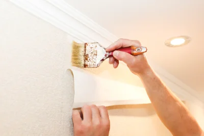 Pose de papier peint à Pouldreuzic — revêtements muraux et toiles de verre